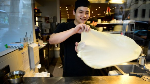 Making roti at Mamak in Lonsdale Street.