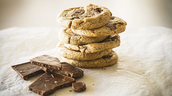 One-bowl chocolate chip cookies