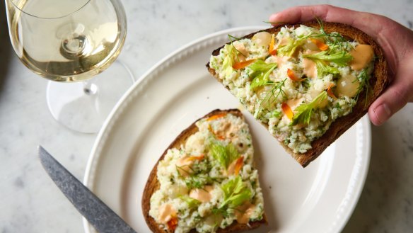 Crab tartine with green apple at Tartine in Richmond.