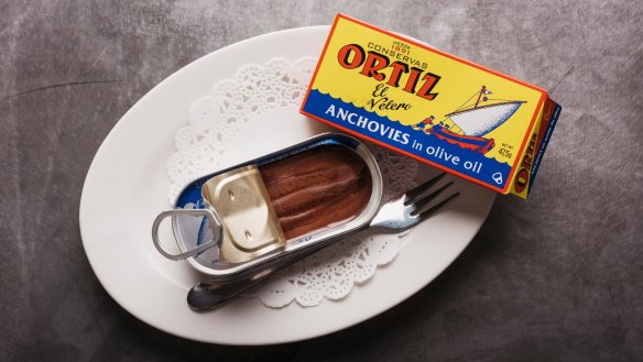 Ortiz anchovies and a fork. Dish done.