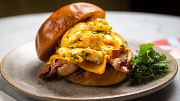 Eggslut homage: Good morning breakfast sandwich 