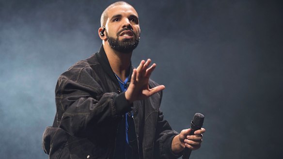 'I will f--- you up': Drake stops Sydney gig to confront fan harassing ...