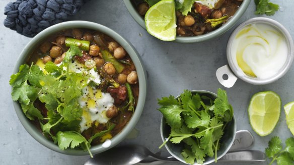 Chickpea and broccolini curry with garlic yoghurt