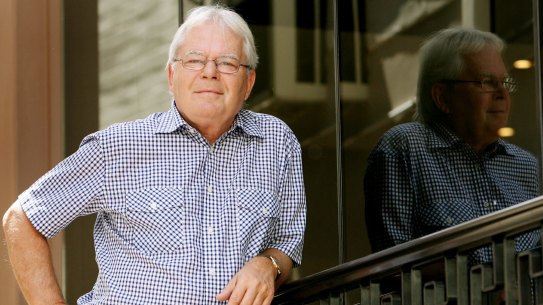 Les Murray died last month, aged 71. 