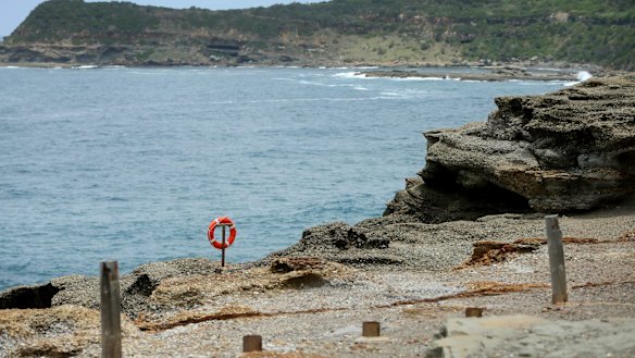 Deadly coast: Snapper Point at Frazer Park beach has killed 13 in eight ...