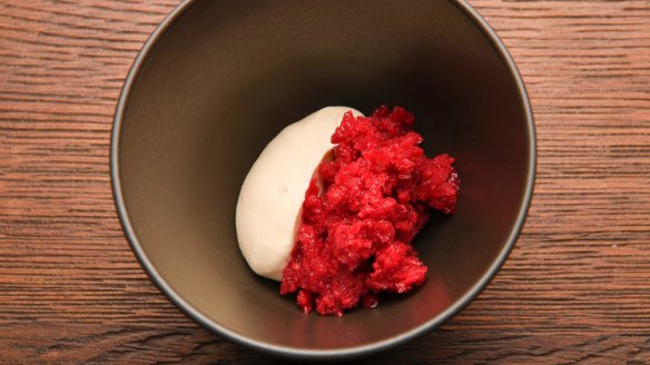 Fermented raspberry, white chocolate and ginger.