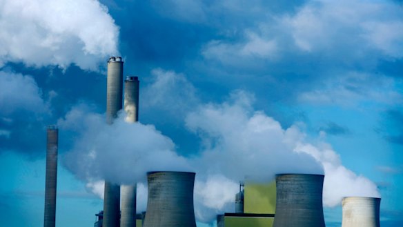 The poll showed strong support for an emissions intensity scheme to force high emissions power plants to reduce their emissions.