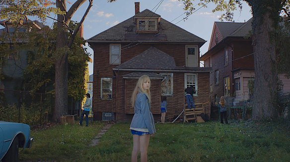 <i>It Follows</i>, a horror film written and directed by David Robert Mitchell, stars Maika Monroe, Keir Gilchrist and Olivia Luccardi.