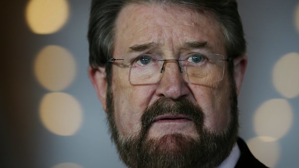 Senator Derryn Hinch has urged Labor and other crossbenchers to act on media laws.