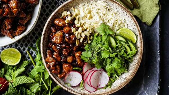 Rice bowls with caramelised pork sausage.