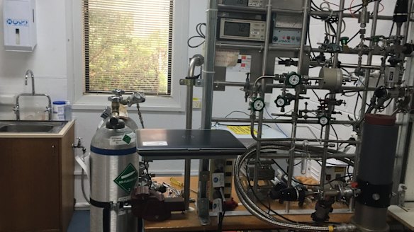 CSIRO's ice lab in Aspendale faces the axe.