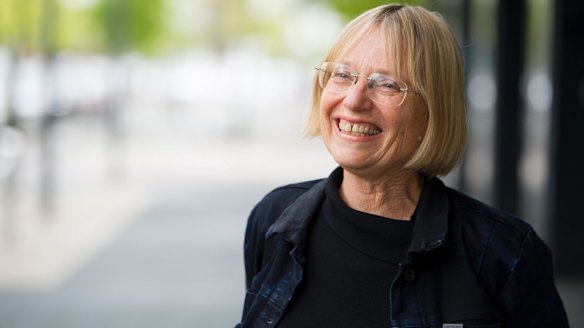 The Greens' Caroline Le Couteur has called on the government to review and correct evidence to parliament over Glebe Park land purchase.