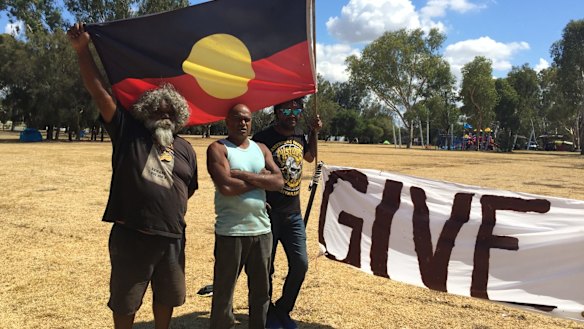 Perth Aboriginal tent embassy on Heirisson Island being decamped again