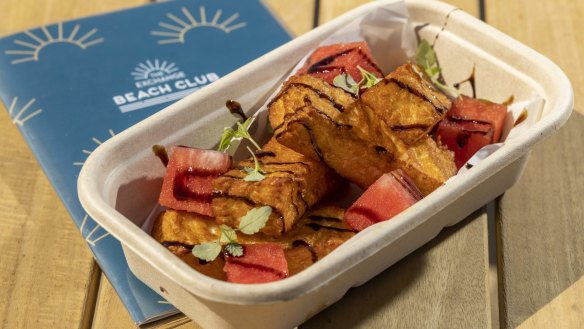 Fried halloumi with watermelon.