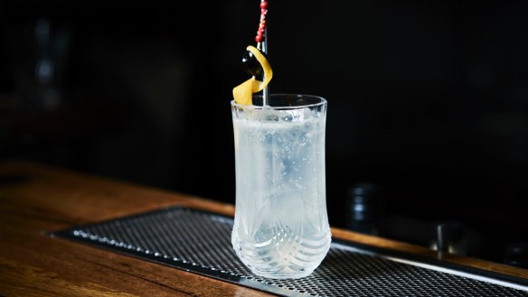 A champagne cocktails that hits home: French 75.