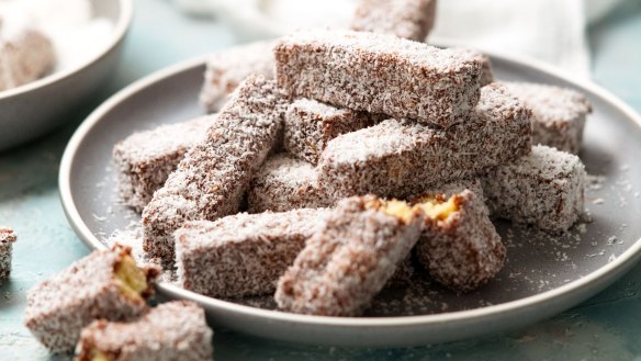 RecipeTin's lamington fingers.