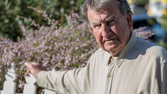 Gerald Murnane has won the PM's award for fiction.