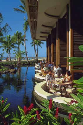 Dining Rainbow Lanai at Hilton Hawaiian Village.
