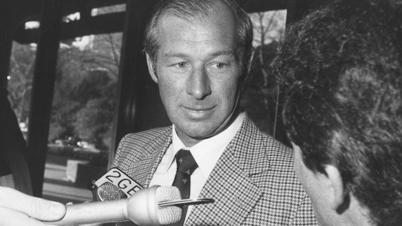 Rogerson speaking to the media in 1985.
