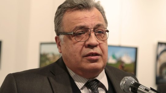 Karlov speaks at the Ankara gallery before the shooting.