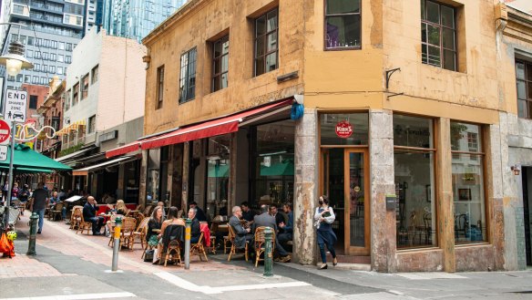 Rediscover the eternal outdoor dining strip of Hardware Lane.