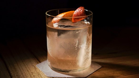Old-fashioned gin may be "mother's ruin" after all. 