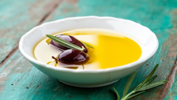 Olive oil could be better than Viagra at helping men perform in the bedroom.