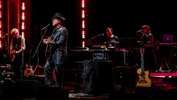 Rufus Wainwright and band on stage at the Paramount Theatre, Charlottesville.
