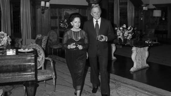 Lady Fairfax hosted the actor Kirk Douglas at Fairwater in 1980. 