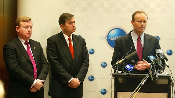 MacGibbon at the Australian Federal Police's High Tech Crime Centre in 2004.