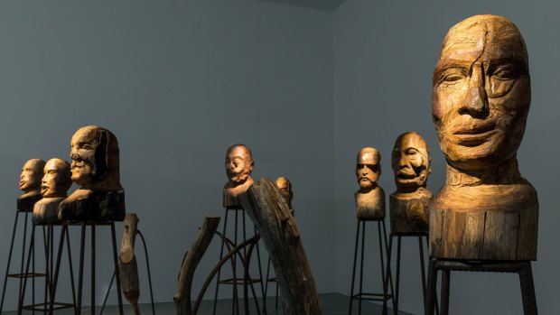 Kader Attia's <i>J'Accuse</I> sees carved wooden heads witness a screening of an anti-war melodrama by Abel Gance . 