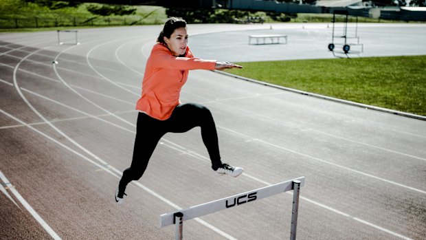 Lauren Wells (Nee Boden) training at the AIS Track and Field.