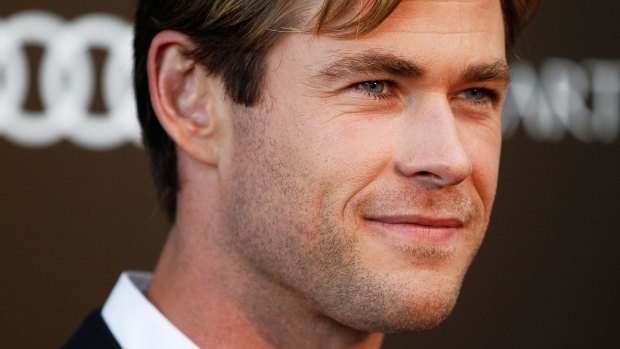 Chris Hemsworth arrives at the charity screening of <em>In the Heart of the Sea</em> in Sydney.
