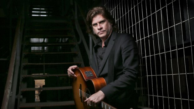 Tex Perkins will perform at the Athenaeum Theatre in Melbourne with the Tennessee Four in a special fundraising show on August 19.