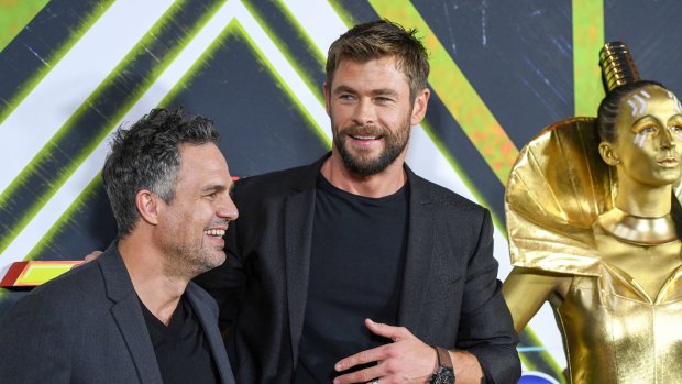 Chris Hemsworth (R) and actor Mark Ruffalo on the red carpet for Thor: Ragnarok in Sydney.