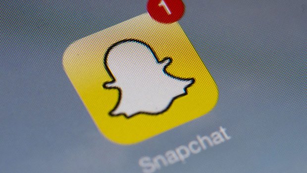 A new government body will talk with smaller social media firms, such as Snapchat, in a bid to make them take down offensive material when asked. 