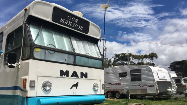 A move towards Sunday trading for caravan stores has not been supported by Caravanning Queensland.