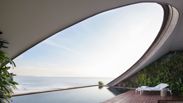 Discovery luxury and Indian Ocean views at the new Como Uma Canggu in Bali. 