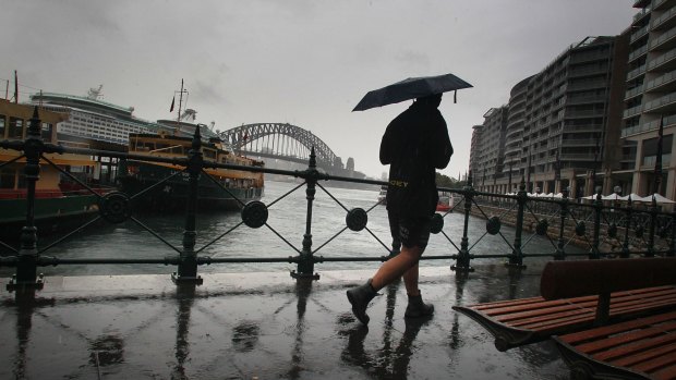 A cool change and some showers will arrive in Sydney on Wednesday and stick around for the rest of the week. 