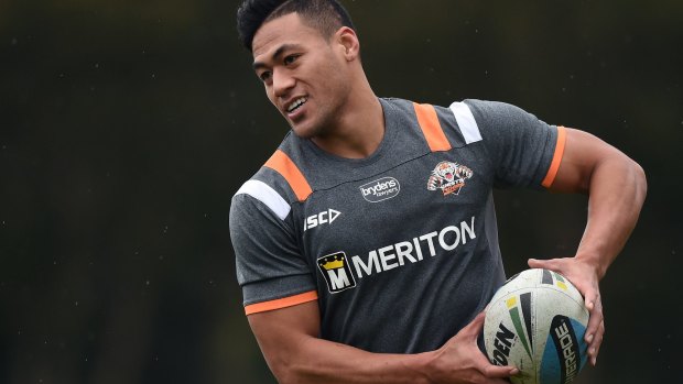 Deregistered: Tim Simona.