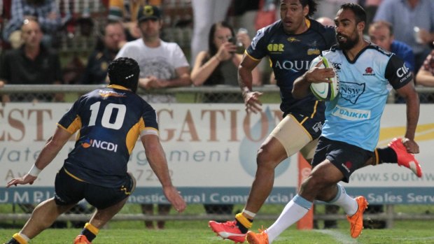 NSW Waratahs flanker David Dennis was impressed with Reece Robinson's efforts against the Brumbies.