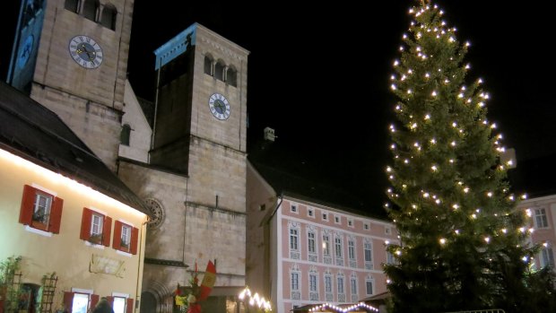 Seasonal landmark: Christmas tree in the town square of Berchtesgaden, Bavaria.