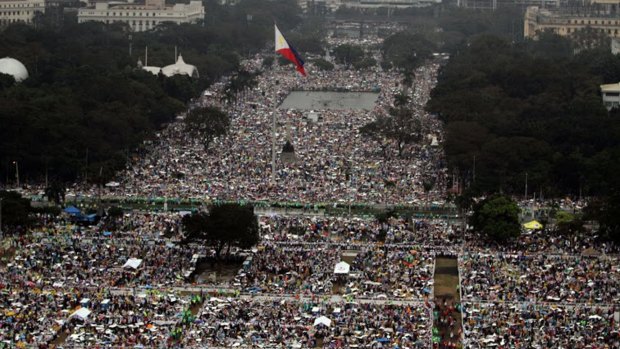 An aerial view shows the crowd who gathered to see Pope Francis at Luneta Park in Manila.