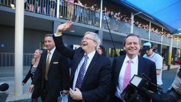 Former prime minister Kevin Rudd campaigns with Bill Shorten in 2013