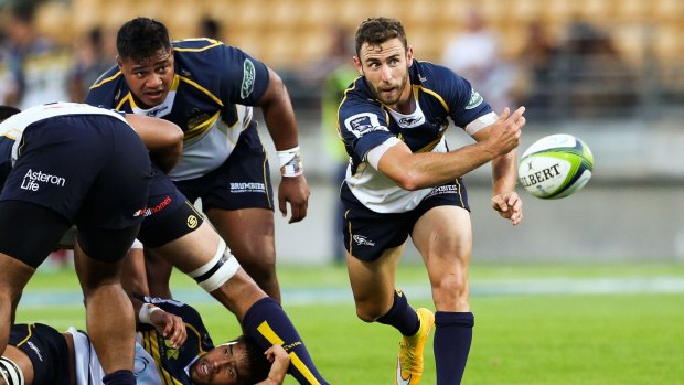 Nic White of the Brumbies passes in Friday's loss to the Chiefs.