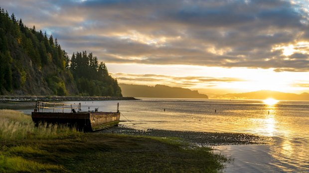 Columbia River Gorge. 