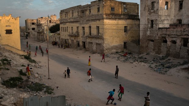 A Mogadishu neighbourhood bears the scars of decades of conflict.