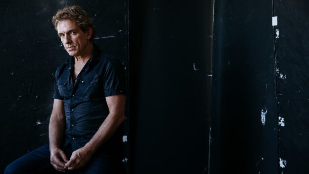 The barefoot musician: Ian Moss.