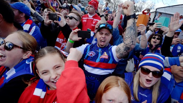 Bulldog fans were more vocal than their Swans' counterparts.