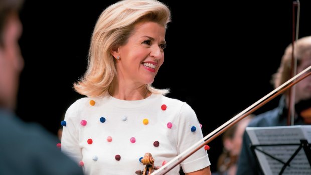 Anne-Sophie Mutter: Perfect intonation and articulation.